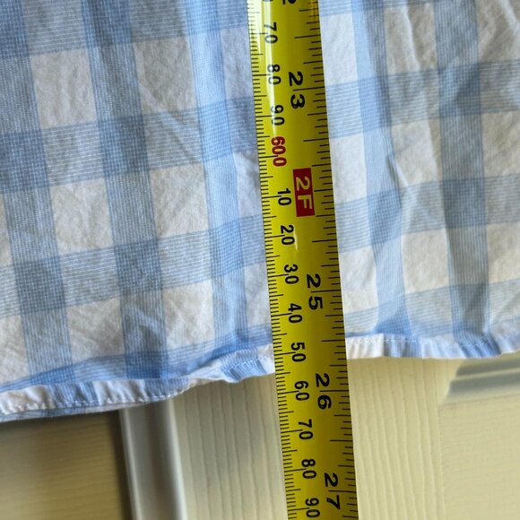 Gap Boyfriend fit button down shirt women's size medium in blue and white plaid - Picture 4 of 7